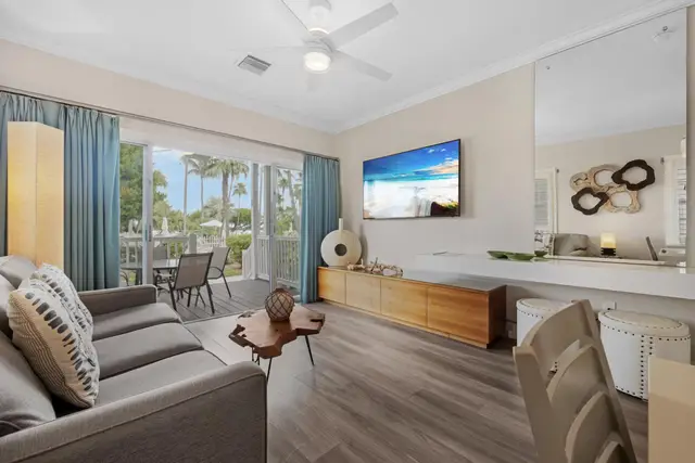 Living room and dining area at villa 5092, looking towards the porch